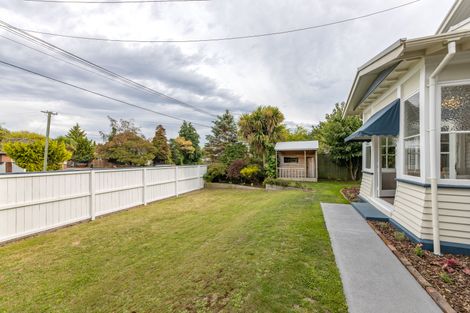 Photo of property in 2/96 Kerrs Road, Avonside, Christchurch, 8061