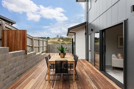 Photo of property in 50 Schooner Drive, Whitby, Porirua, 5024