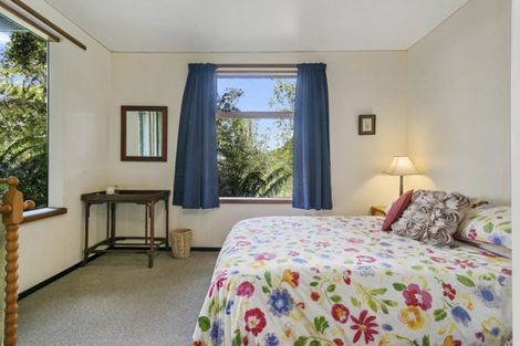 Photo of property in 71 Hauraki Terrace, Pukawa Bay, Turangi, 3381