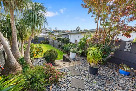 Photo of property in 33 Merriman Place, Pyes Pa, Tauranga, 3112