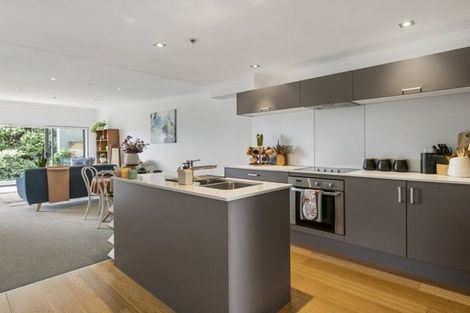 Photo of property in 277 Maunganui Road, Mount Maunganui, 3116