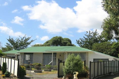 Photo of property in 6 Nevada Grove, Totara Park, Upper Hutt, 5018