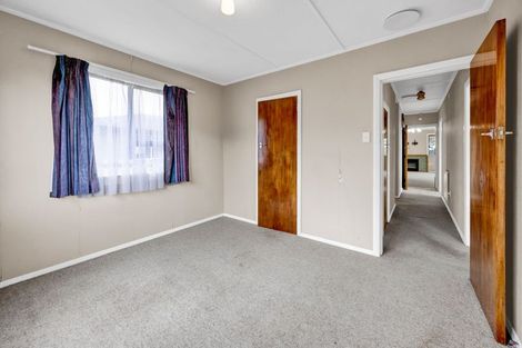 Photo of property in 96 Fairfield Road, Hawera, 4610