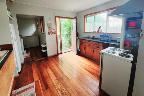 Photo of property in 100 Puriri Street, Gonville, Wanganui, 4501