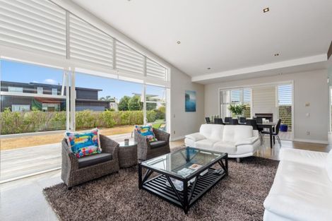 Photo of property in 15 Kewai Street, Omaha, 0986