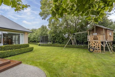 Photo of property in 1/253 Memorial Avenue, Burnside, Christchurch, 8053