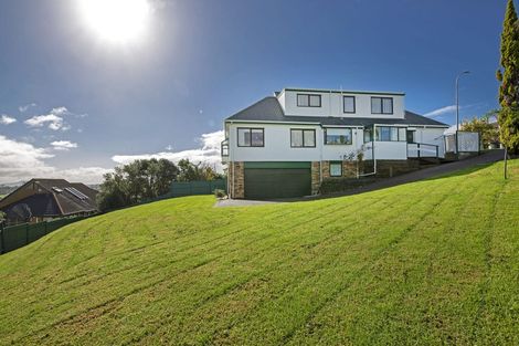 Photo of property in 38 Mccahill Views, Botany Downs, Auckland, 2010