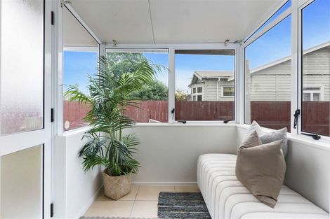 Photo of property in 1/3 Central Avenue, Papatoetoe, Auckland, 2025