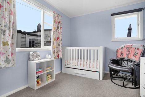 Photo of property in 64 Raglan Street, Lansdowne, Masterton, 5810