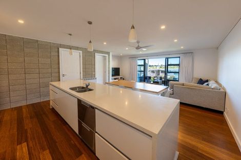 Photo of property in 11/6 The Marina, Tairua, 3508