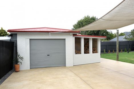 Photo of property in 214 Saint Leonards Avenue, Saint Leonards, Hastings, 4120