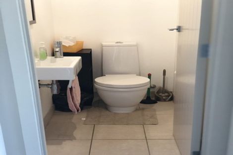 Photo of property in Bellagio Apartments, 9e/39 Taranaki Street, Te Aro, Wellington, 6011