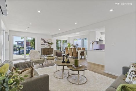 Photo of property in 16 Paisley Street, Mellons Bay, Auckland, 2014