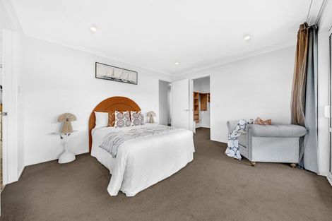 Photo of property in 5 Hooton Drive, Huapai, Kumeu, 0810