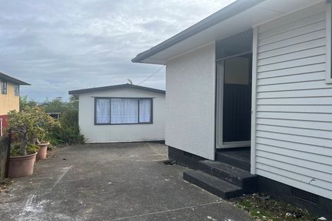 Photo of property in 9 Wakelin Road, Mangere East, Auckland, 2024