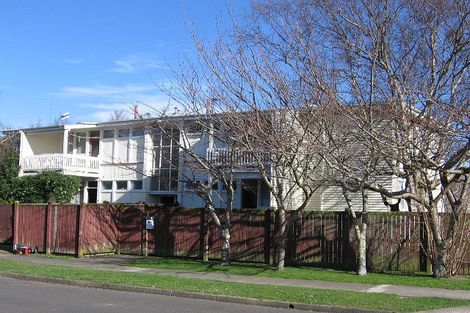 Photo of property in 7 Crewe Crescent, Hokowhitu, Palmerston North, 4410