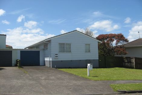 Photo of property in 3 De Bloge Place, Clendon Park, Auckland, 2103