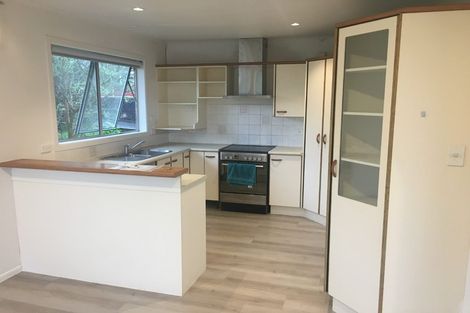 Photo of property in 87 Waimumu Road, Massey, Auckland, 0614