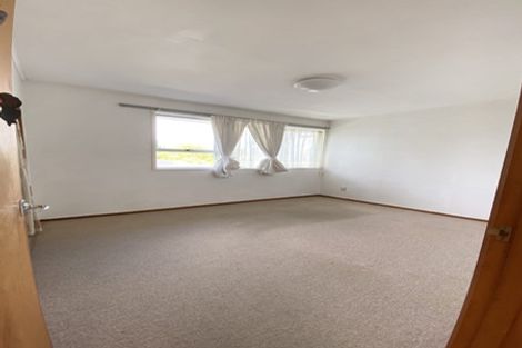Photo of property in 21 Sequoia Place, Sunnynook, Auckland, 0620