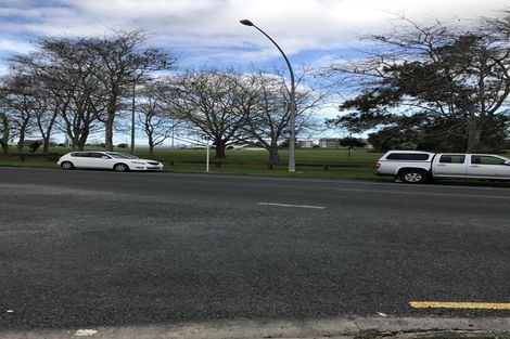 Photo of property in 2/3 Tralee Place, Hillcrest, Hamilton, 3216