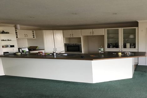 Photo of property in 4 Conacher Close, East Tamaki Heights, Auckland, 2016