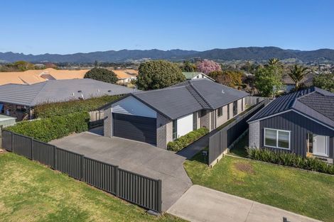 Photo of property in 10 Opou Place, Katikati, 3129