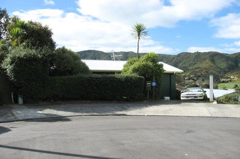 Photo of property in 26 Newburn Grove, Wainuiomata, Lower Hutt, 5014