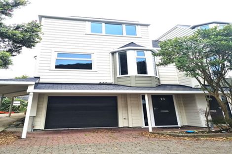 Photo of property in 11 Lawson Place, Mount Victoria, Wellington, 6011