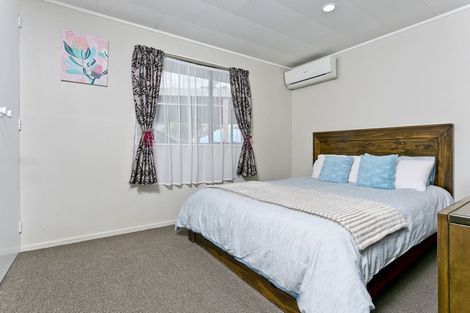Photo of property in 4/85 Hutchinson Avenue, New Lynn, Auckland, 0600