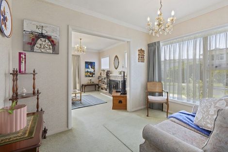 Photo of property in 4 Pembroke Street, Tawa, Wellington, 5028