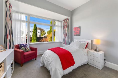Photo of property in 35 Cleveland Street, Edgeware, Christchurch, 8013