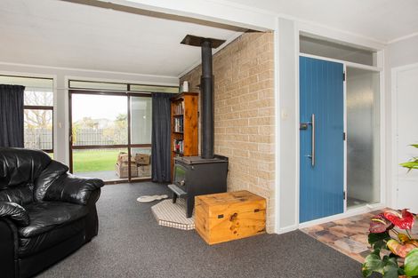 Photo of property in 16 Worsley Street, Tamarau, Gisborne, 4010