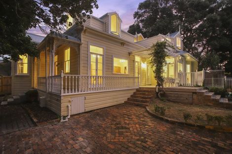 Photo of property in 60 Princes Street, Northcote Point, Auckland, 0627