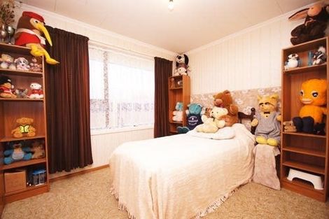 Photo of property in 61 Denise Crescent, Hornby, Christchurch, 8042