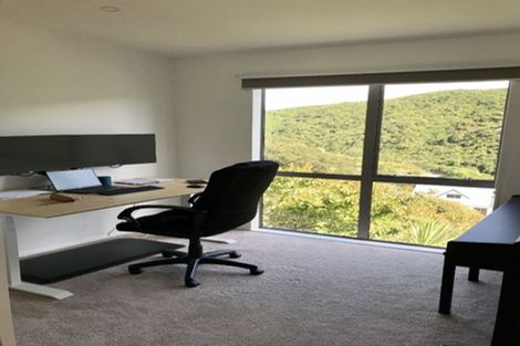 Photo of property in 30 Saddleback Grove, Karori, Wellington, 6012