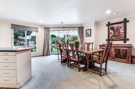 Photo of property in 14 Admiral Crescent, Flagstaff, Hamilton, 3210