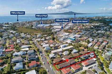 Photo of property in 2/18 Wolsley Avenue, Milford, Auckland, 0620