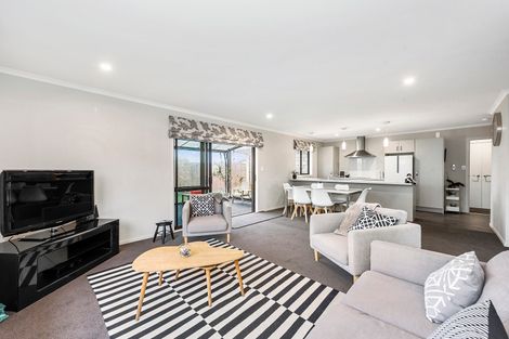 Photo of property in 4 Patatee Terrace, Baverstock, Hamilton, 3200