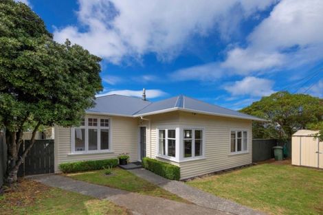 Photo of property in 71 Freyberg Street, Lyall Bay, Wellington, 6022