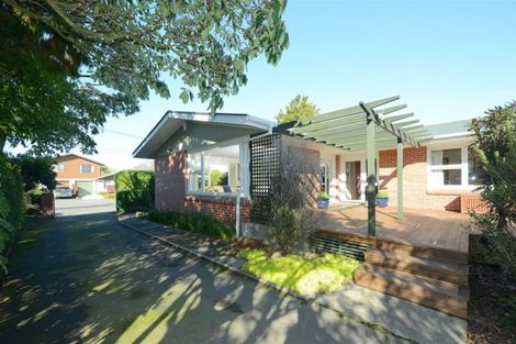 Photo of property in 97 Avonhead Road, Avonhead, Christchurch, 8042