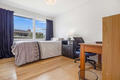 Photo of property in 64 Garden Heights Avenue, Glenview, Hamilton, 3206