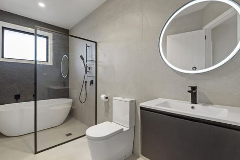 Photo of property in 1/20 Hart Road, Hauraki, Auckland, 0622