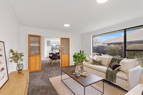 Photo of property in 1/14 Innisfree Place, Northwood, Christchurch, 8051