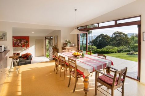 Photo of property in 196 Okains Bay Road, Robinsons Bay, Akaroa, 7581