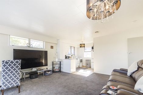 Photo of property in 1a Ruamahanga Crescent, Terrace End, Palmerston North, 4410