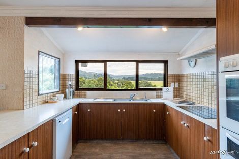 Photo of property in 115 Gemstone Drive, Birchville, Upper Hutt, 5018