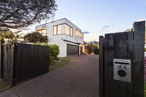 Photo of property in 2/94 Norwood Road, Bayswater, Auckland, 0622