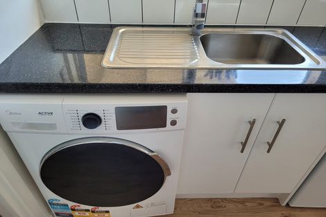 Photo of property in 13 Oku Street, Island Bay, Wellington, 6023