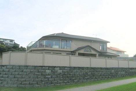 Photo of property in 26 Pendennis Point, Camborne, Porirua, 5026