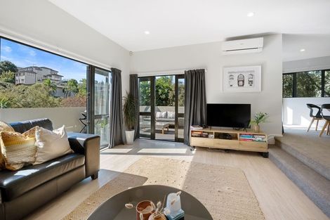 Photo of property in 5/19 Langana Avenue, Browns Bay, Auckland, 0630